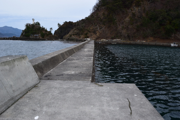 釣姫漁港先端からの風景