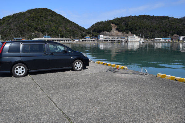 菅浜漁港駐車スペース
