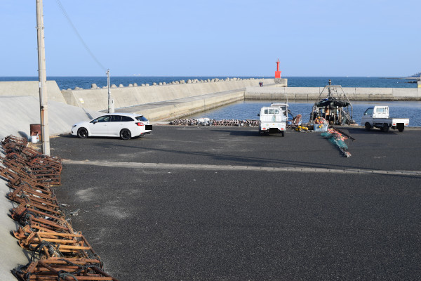 尾崎漁港の駐車スペース