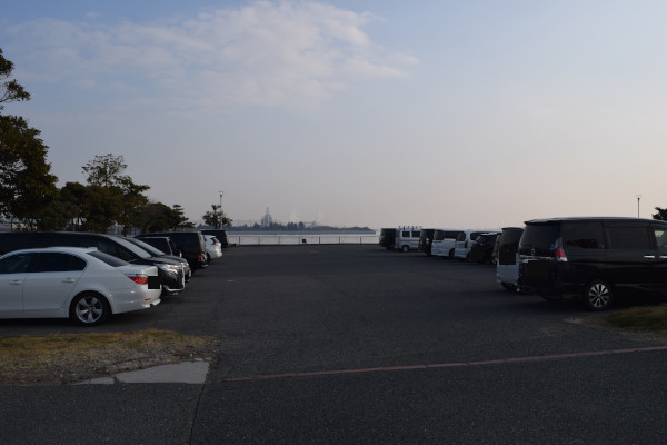 武豊緑地の駐車場