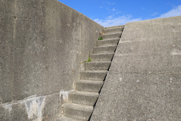 香住東港堤防の階段
