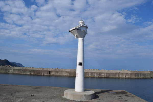 香住東港堤防の先端にある灯台