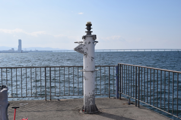 貝塚人工島の灯台