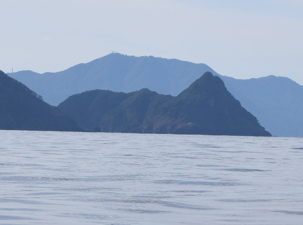 2024年11月のポイントから御神島を撮った写真